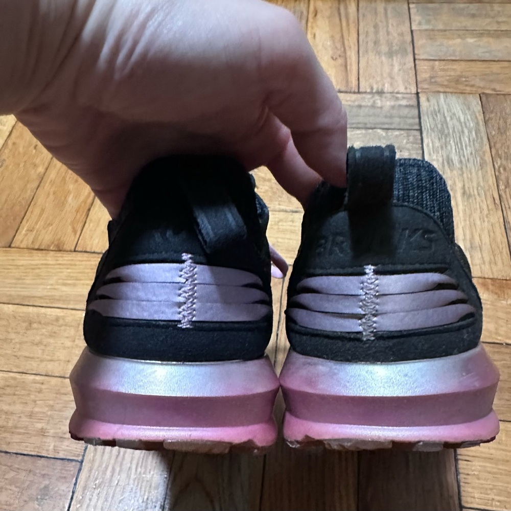 Brooks Black and Pink Sneakers - Picture 6 of 9